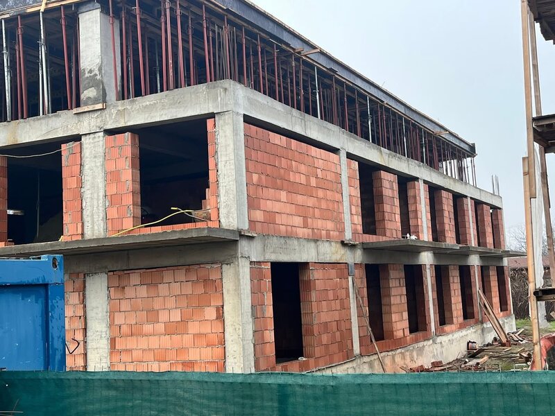 Titan, sector 3, Bucuresti, apartament 50 mp locuibil+terasa 9 mp.